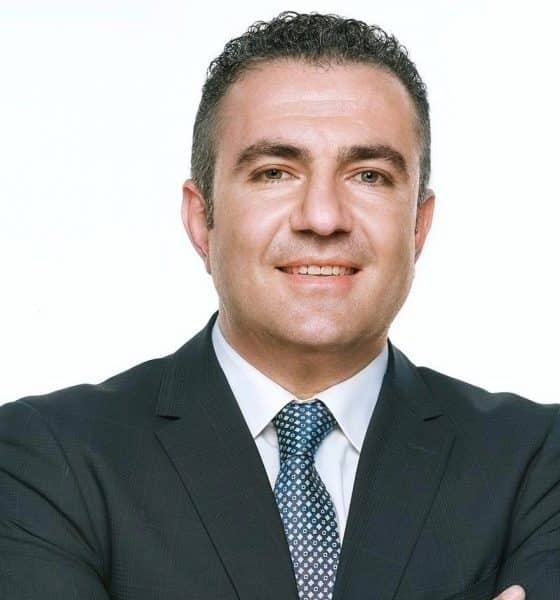 Franchise lokasyon analitiği ve veriyle büyüme stratejisi üzerine iş dünyası harita ve veri görselleştirme konsepti